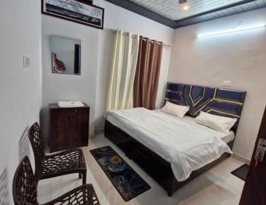 Double Room with Mountain View
