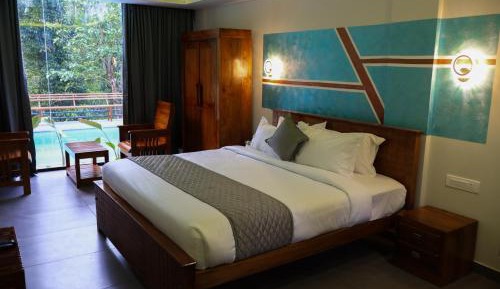 Deluxe Double Room with Balcony