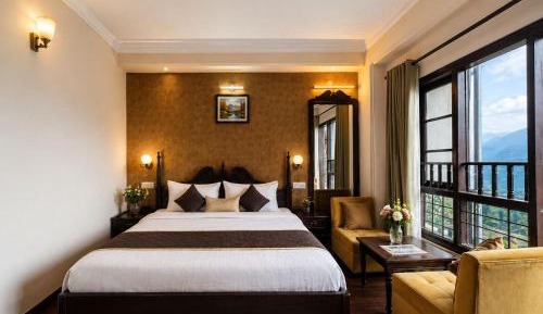 Deluxe Double Room with Balcony