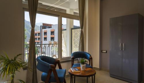 King Room with Balcony