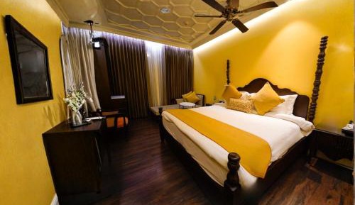 Deluxe Double Room with Balcony