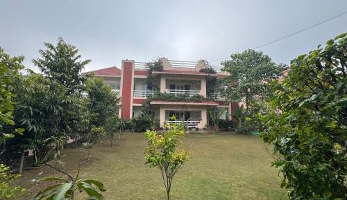 Villa with Garden View