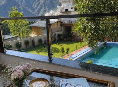 Double Room with Mountain View