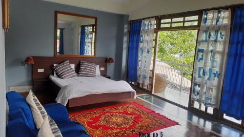 King Suite with Balcony