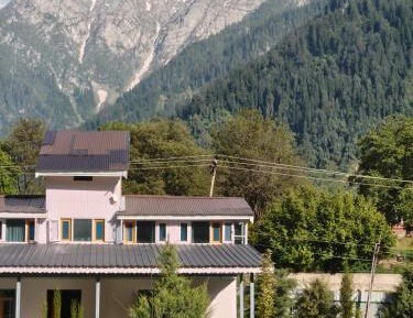 Double Room with Mountain View