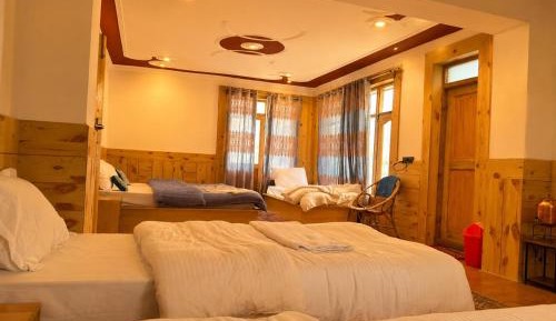 Deluxe Double Room with Extra Bed