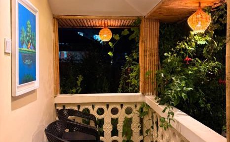 Queen Room with Garden View