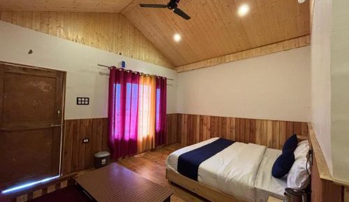 Double Room with Mountain View