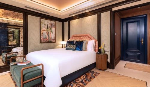 Superior King Room
