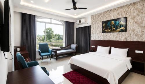 Superior King Room