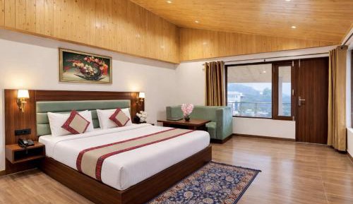 Suite with Mountain View