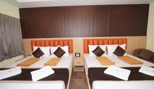 Deluxe Family Room