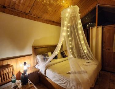 Queen Room with Balcony