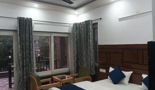 Double Room with Mountain View