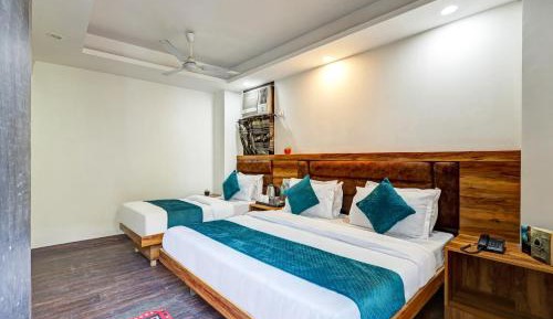 Luxury Triple Room