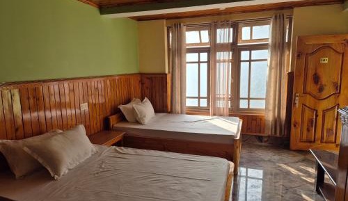 Double Room with Mountain View
