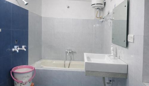Deluxe Room (2 Adults + 1 Child)