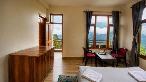 Double Room with Mountain View