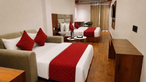 Quadruple Room with Balcony