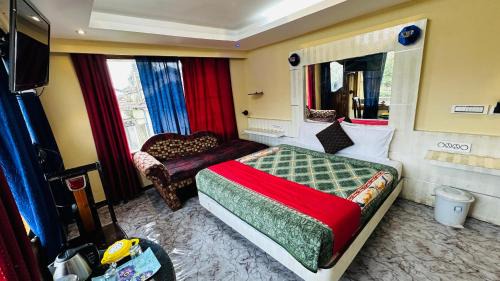Deluxe Double Room with Extra Bed
