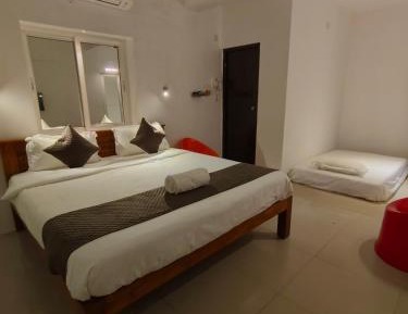 Comfort Triple Room