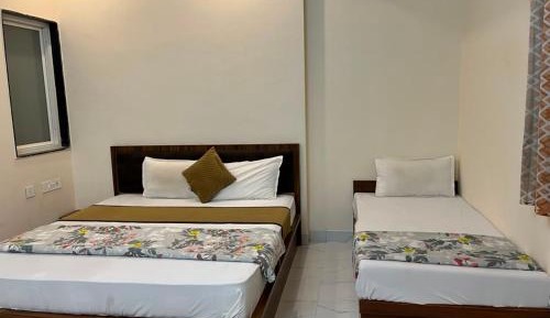 Luxury Triple Room