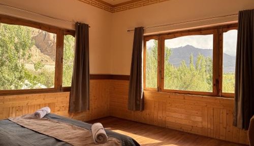 Double Room with Mountain View