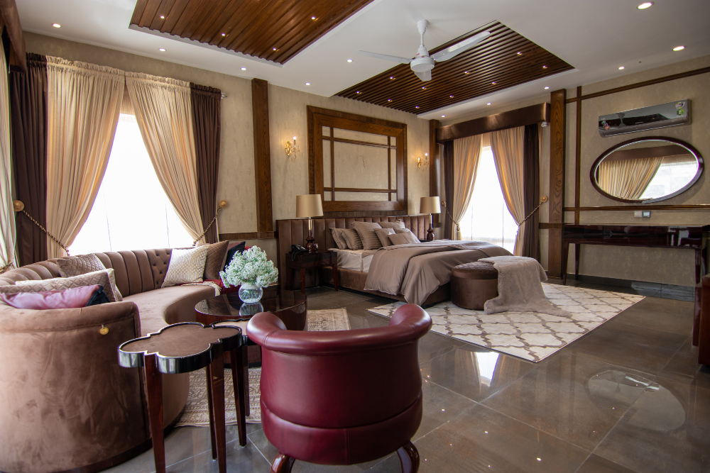 Deluxe Double Room (2 Adults + 1 Child)