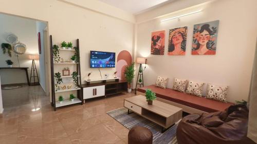 Three-Bedroom Deluxe Apartment
