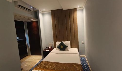 Deluxe Single Room
