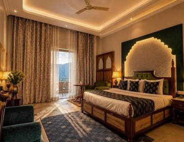 Double Room with Mountain View