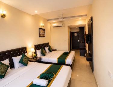 Deluxe Queen Room with Two Queen Beds