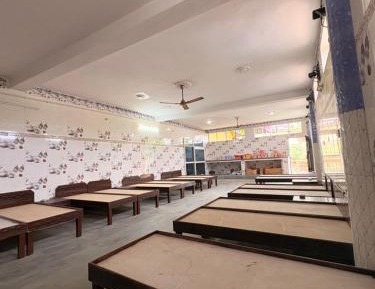 Mixed Dormitory Room