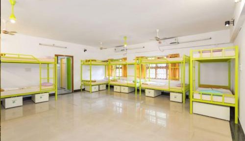 Mixed Dormitory Room
