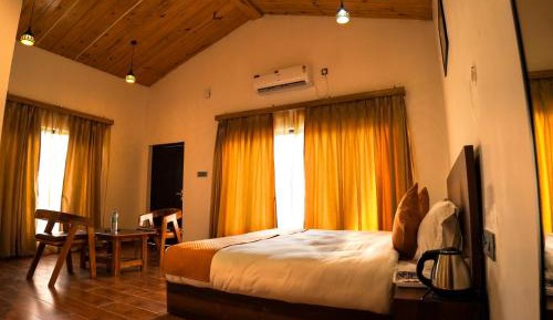 King Room with Pool View
