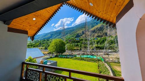 Deluxe Double Room with Balcony and Sea View