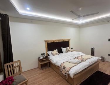 Double Room with Private Bathroom
