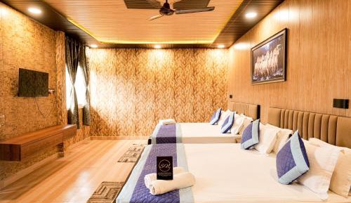King Room with Mountain View