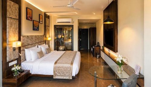 King Room with Balcony