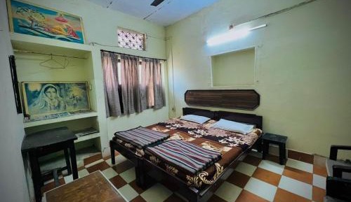 Standard Double Room with Shared Bathroom