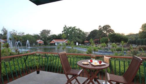 Deluxe Lake View