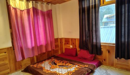 Basic Triple Room
