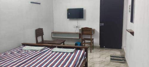 Deluxe Double Room (2 Adults + 1 Child)
