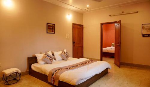 Deluxe Double Room with Balcony