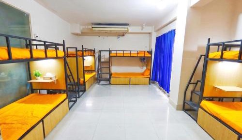 10-Bed Male Dormitory Room