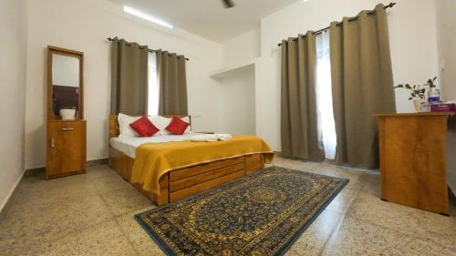 Deluxe Double Room (2 Adults + 1 Child)