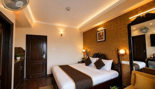 Deluxe Double Room with Balcony