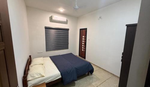 Deluxe One-Bedroom Apartment