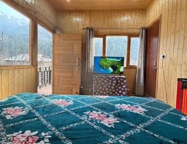 Double Room with Mountain View