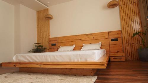 King Room with Mountain View